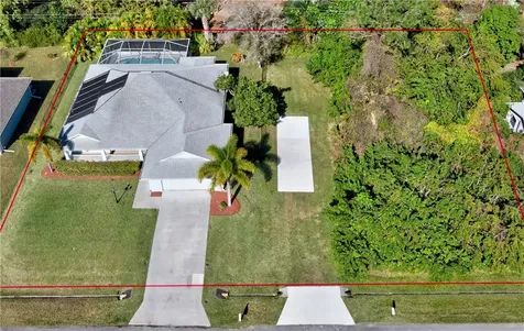 713 Media Terrace Sebastian FL 32958