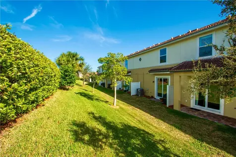 1097 Normandie Way Vero Beach FL 32960