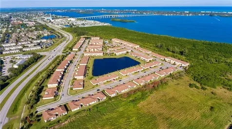 1097 Normandie Way Vero Beach FL 32960