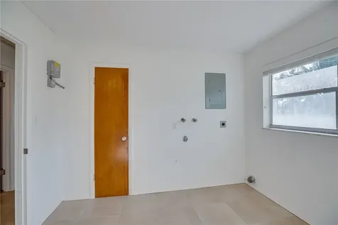 904 Jackson Way Hutchinson Island FL 34949