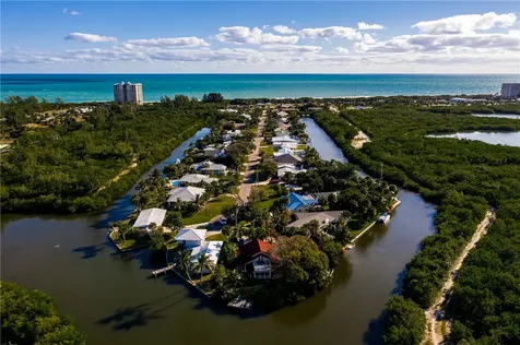904 Jackson Way Hutchinson Island FL 34949