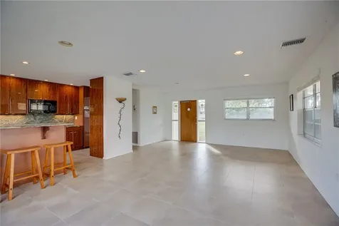 904 Jackson Way Hutchinson Island FL 34949