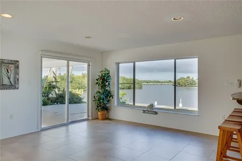 904 Jackson Way Hutchinson Island FL 34949