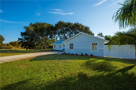 153 S 19th Circle SW Vero Beach FL 32962