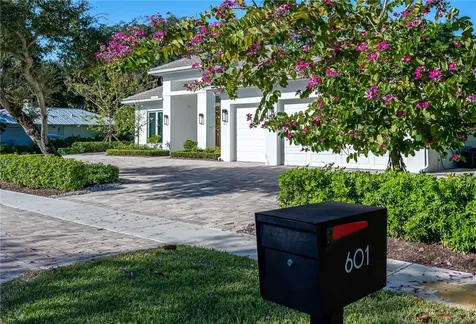 601 Banyan Road Vero Beach FL 32963