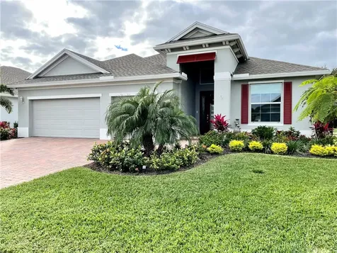1613 Segovia Circle Vero Beach FL 32966