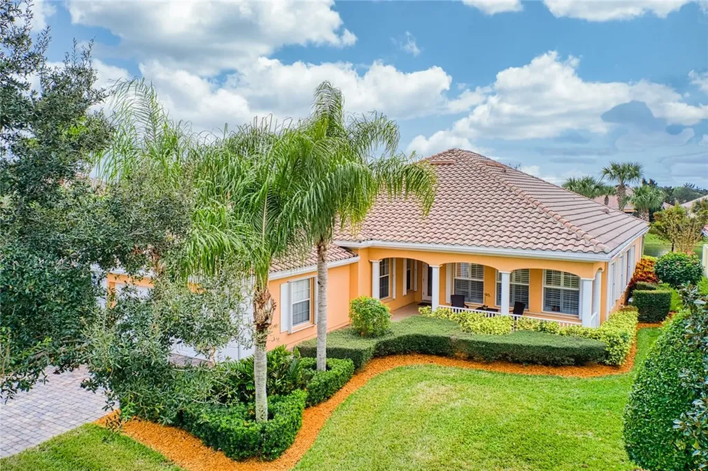 5462 Barbados Square Vero Beach FL 32967