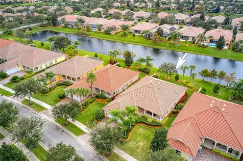 5462 Barbados Square Vero Beach FL 32967