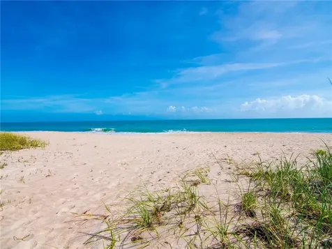 160 Island Cottage Lane Vero Beach FL 32963