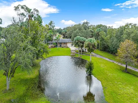 10445 State Road 60 Vero Beach FL 32966