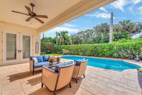 925 Sunrise Terrace Indian River Shores FL 32963
