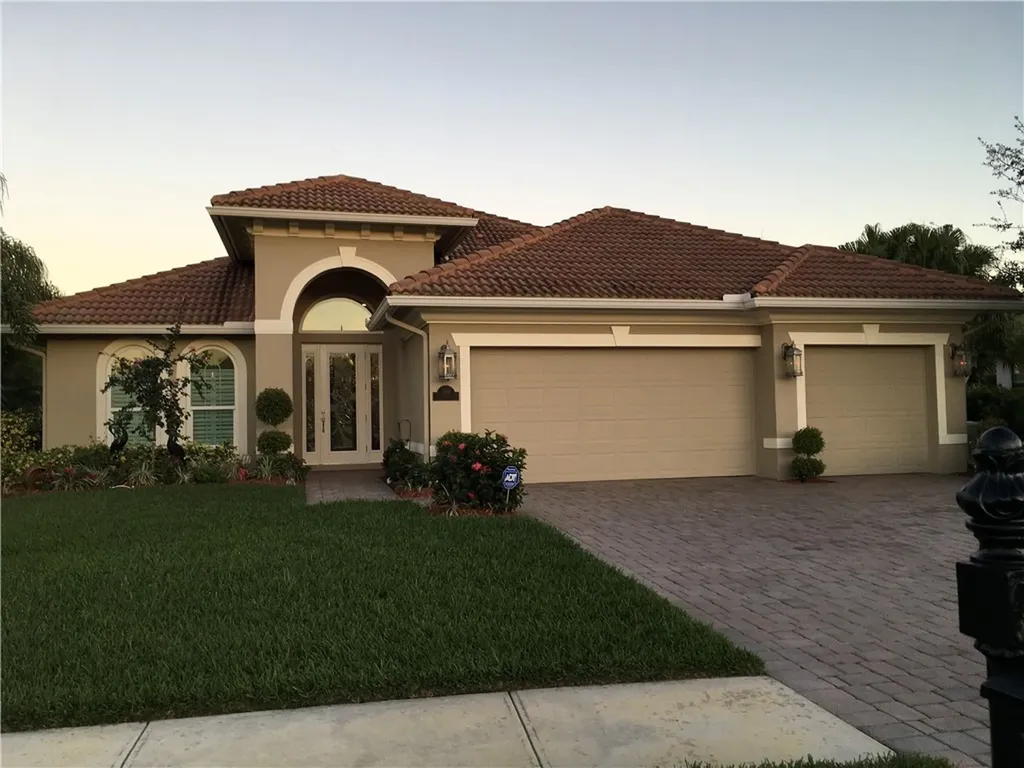 460 Pittman Avenue Vero Beach FL 32968