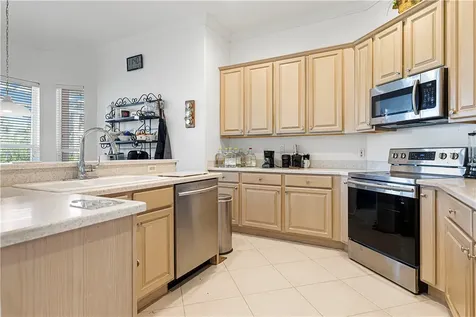 898 Island Club Square Vero Beach FL 32963