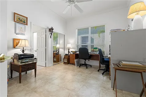 898 Island Club Square Vero Beach FL 32963