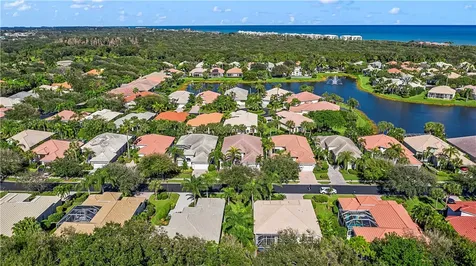 898 Island Club Square Vero Beach FL 32963