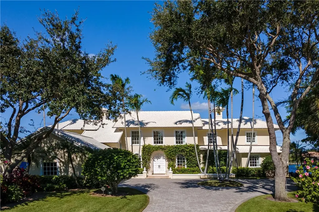 217 Rudder Road Vero Beach FL 32963