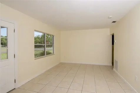 2359 1st Court SE Vero Beach FL 32962