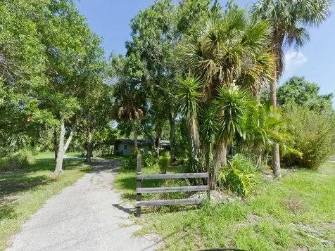 2395 43rd Avenue Vero Beach FL 32960
