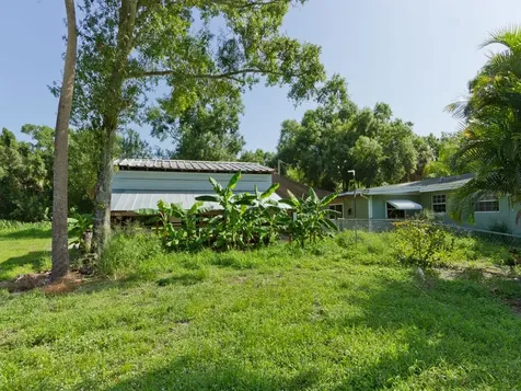 2395 43rd Avenue Vero Beach FL 32960