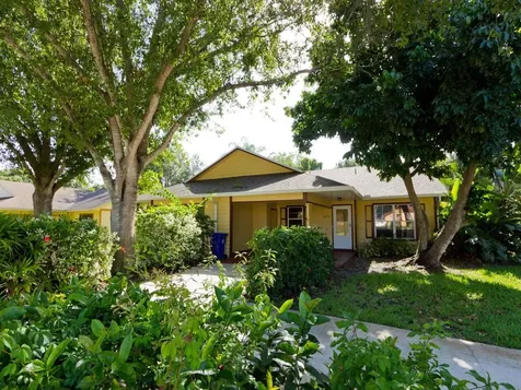 1422 36th Avenue Vero Beach FL 32960