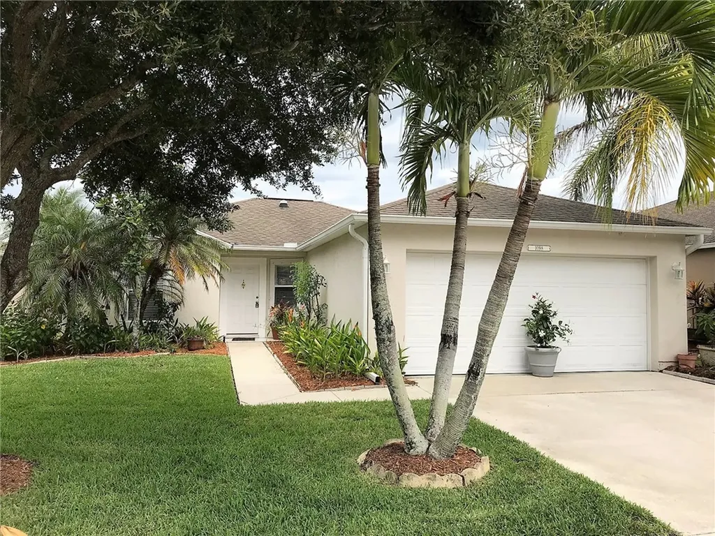 1098 W 13th Square Vero Beach FL 32960