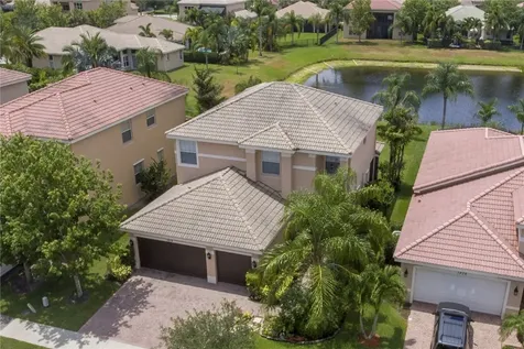 1938 Grey Falcon Circle SW Vero Beach FL 32962