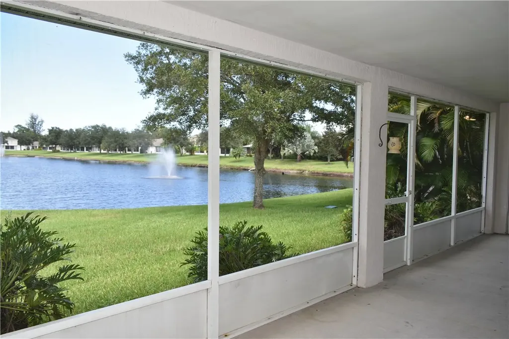 2622 12th Square SW Vero Beach FL 32968