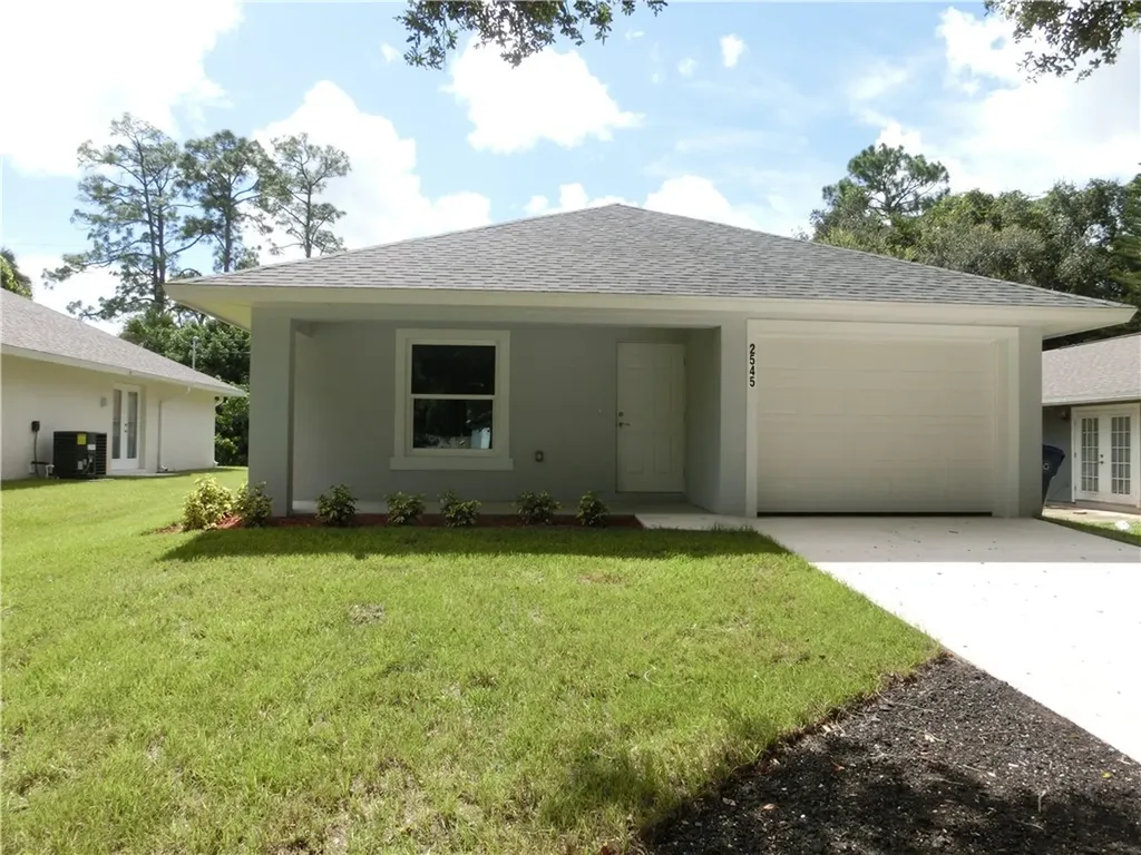 2545 89th Court Vero Beach FL 32966