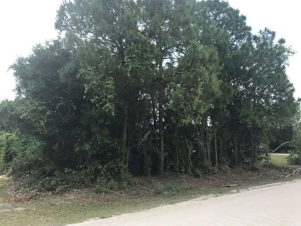 8566 104th Avenue Vero Beach FL 32967