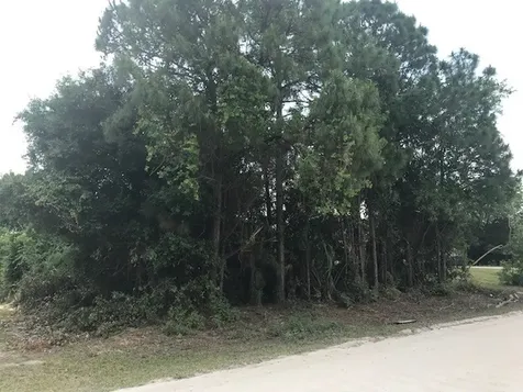 8566 104th Avenue Vero Beach FL 32967