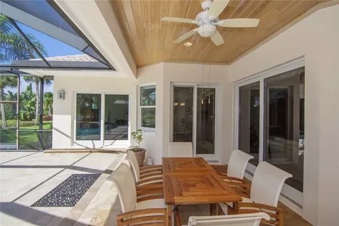 1705 Majorca Place Vero Beach FL 32967