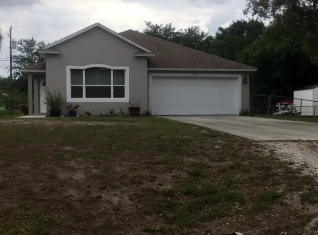 7856 105th Court Vero Beach FL 32967