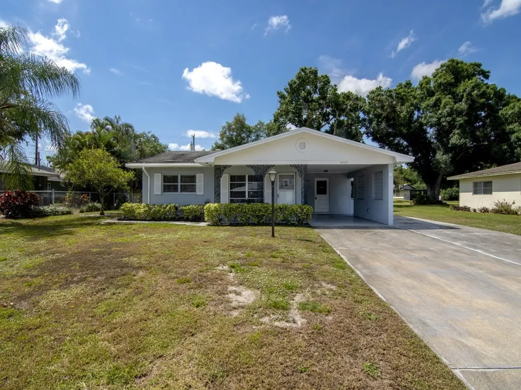 4325 21st Place Vero Beach FL 32966