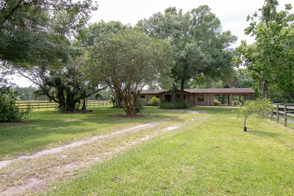 10655 134th Court Fellsmere FL 32948