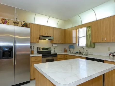 304 14th Street SW Vero Beach FL 32962