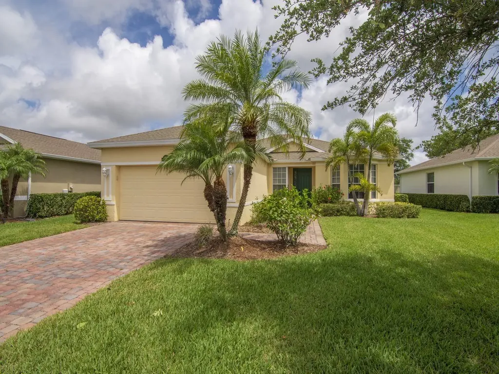 3161 Ashford Square Vero Beach FL 32966