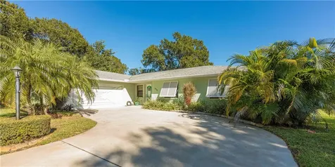530 11th Court Vero Beach FL 32962