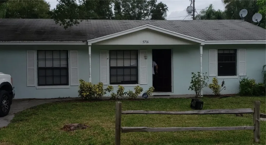 5716 37th Street Vero Beach FL 32966