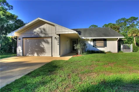 8245 104th Court Vero Beach FL 32967