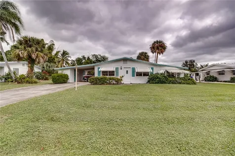 956 17th Avenue Vero Beach FL 32960
