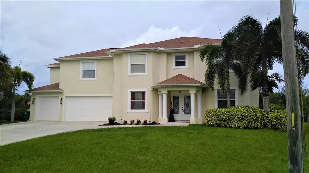 2331 SW Lawford Street Port St. Lucie FL 34953
