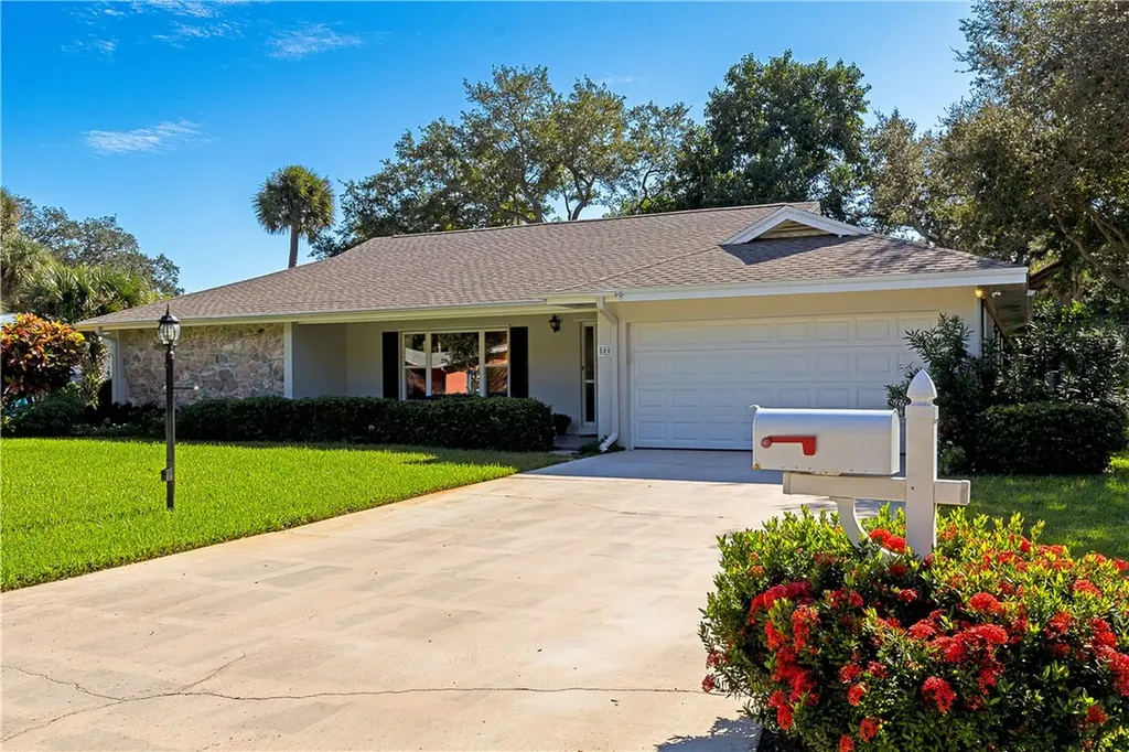 500 Flamevine Lane Vero Beach FL 32963