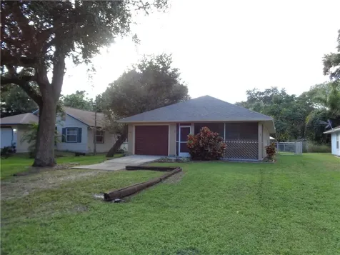 25 44th Court Vero Beach FL 32968