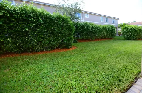 311 Versailles Lane Vero Beach FL 32960