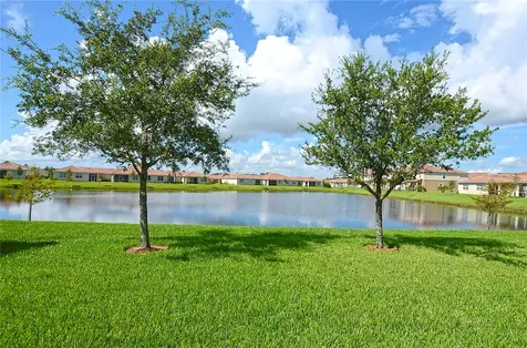 311 Versailles Lane Vero Beach FL 32960