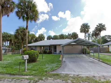 664 31st Avenue SW Vero Beach FL 32968