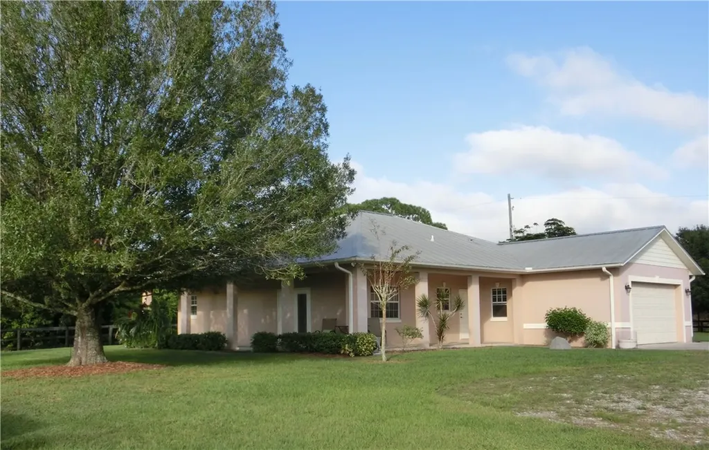6855 W 82nd Avenue Vero Beach FL 32967