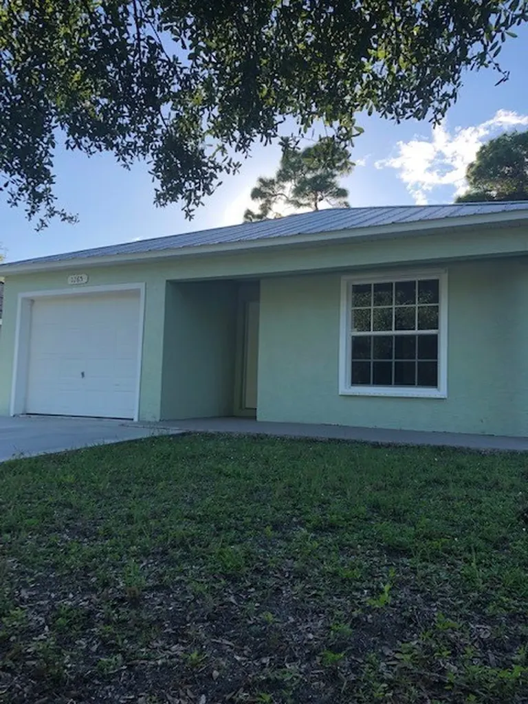 1265 15th Avenue SW Vero Beach FL 32962