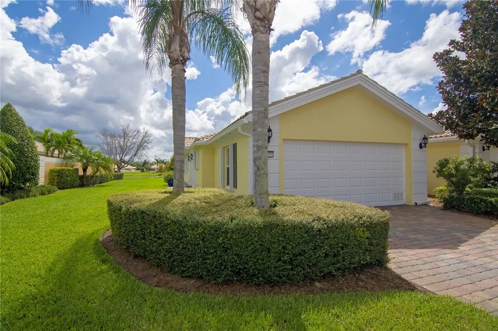 5655 Dominica Street Vero Beach FL 32967