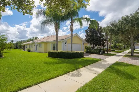 5655 Dominica Street Vero Beach FL 32967